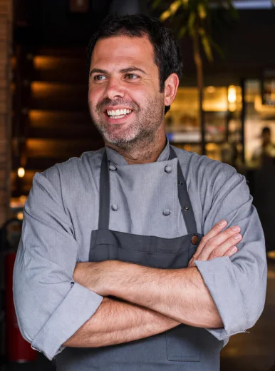Chef Oscar Bosch